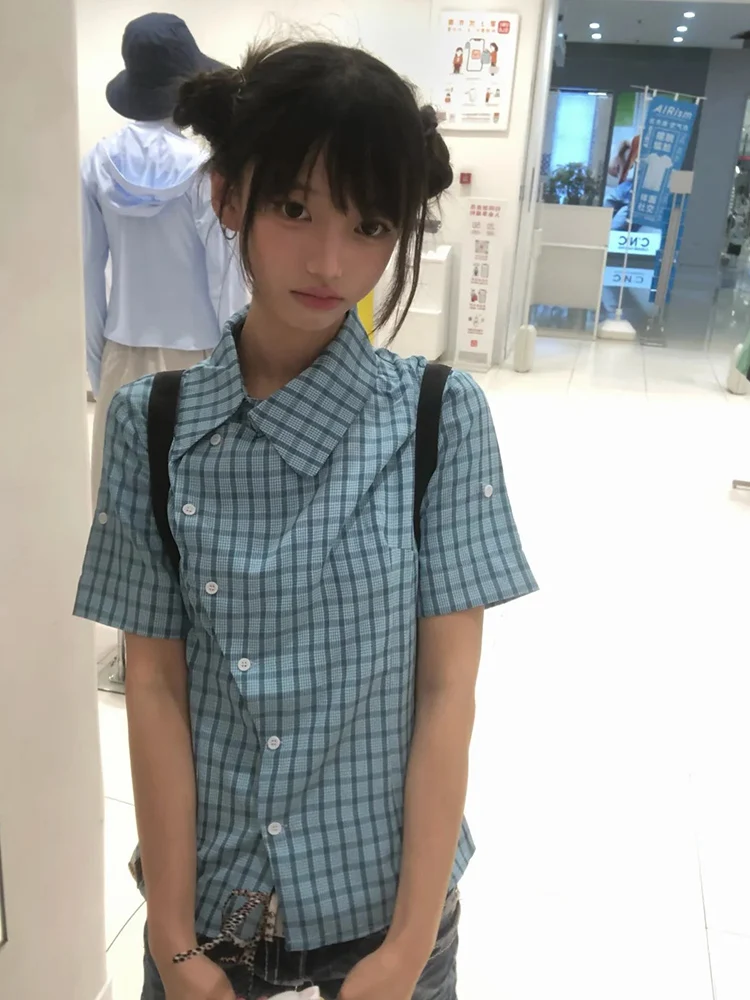 Tonngirls Y2k Japanisches kariertes Hemd für Damen, kurzärmelige, unregelmäßige Bluse und Hemd im koreanischen Stil, Vintage-Hemden im Ästhetik-Stil der 2000er Jahre – Detail 5