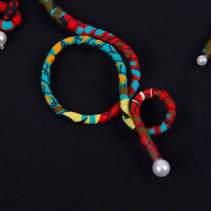 Collier Africain avec 2 Boucles d'Oreilles, Article Manuel, à la Mode, pour la Décoration du Cou, Wyb447, 2023