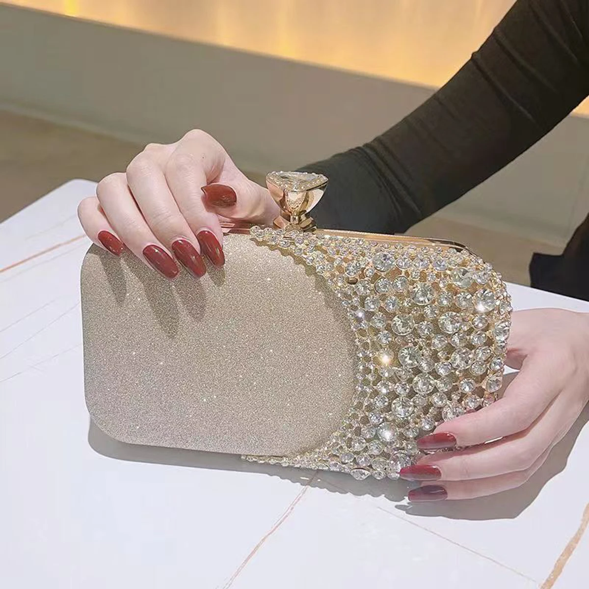 Hollow Out Fashion Women Evening Bags With Diamonds Shoulder Chain Handbags Wedding Bridal Female Purse Sequined Holder