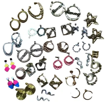 Orecchini per bambole originali Borse Collana Fasce per orologi Occhiali Moda Sorella Decorazioni per bambole Decorazioni colorate per bambole fai da te di qualità