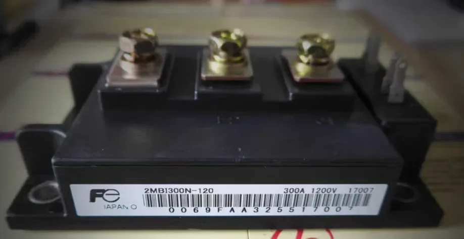 

2МБИ300-120 новый и оригинальный