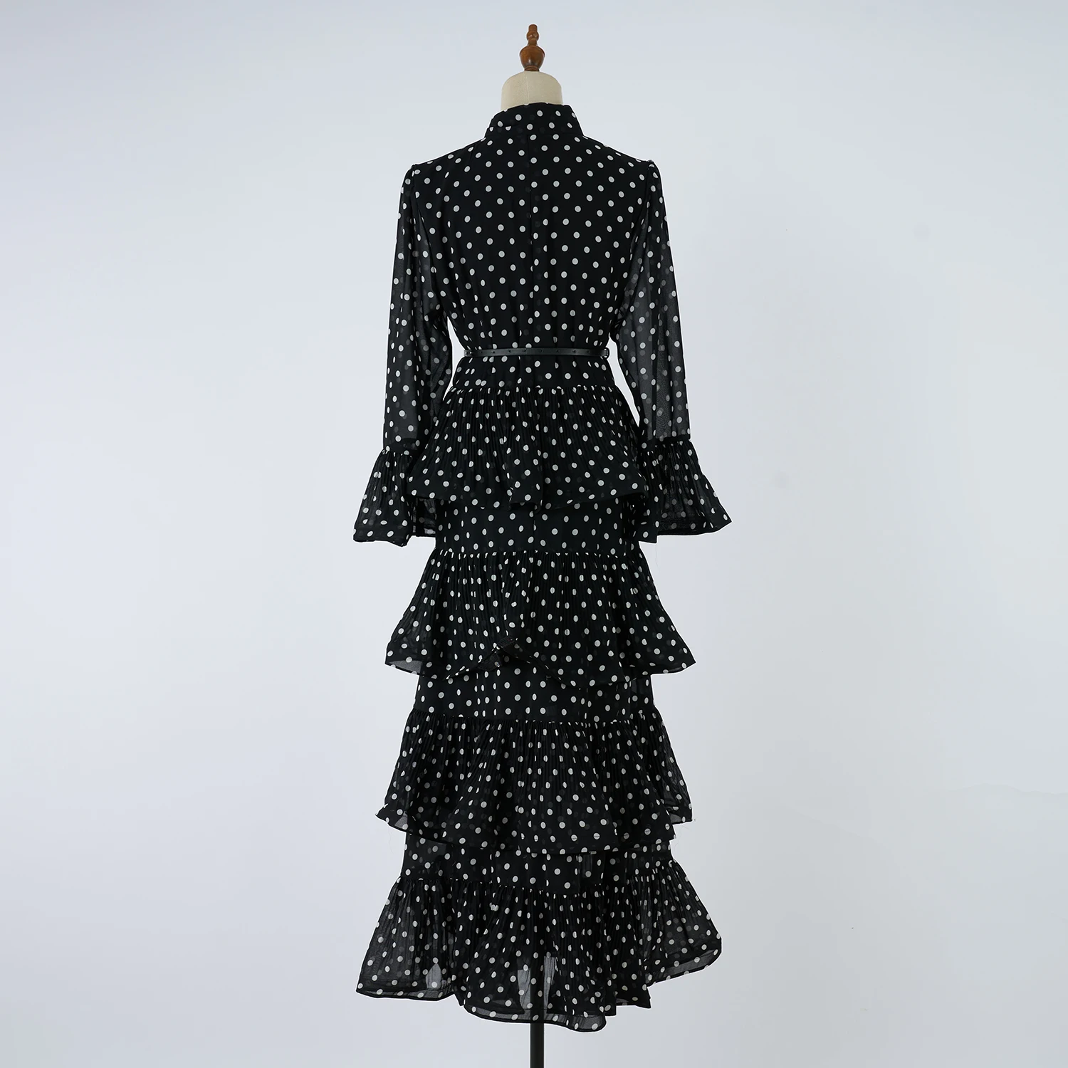 Vestido Longo Luxuoso com Estampa de Poá e Saia em Camadas, Estilo Casual de Alta Qualidade para o Outono, Saia de Fibra de P...