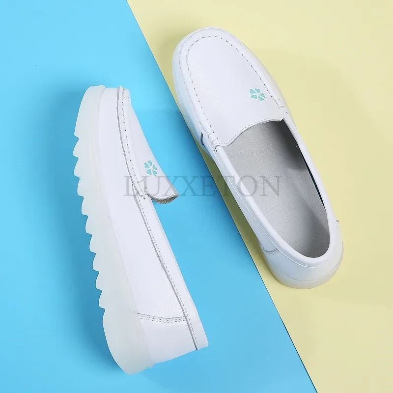 Genuine Leather Round Toe Work Shoes Winter New Woman Nurse Flat Shoes Fashion Slip on Comfort Moccains Shoe Warm Plush Shoe