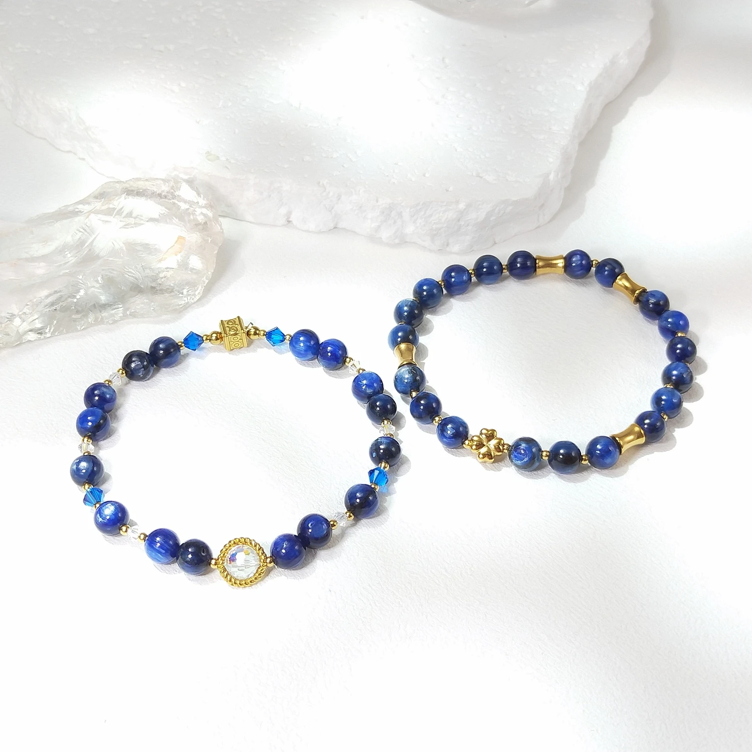 

Lii Ji Natural Kyanite 6/8mm Gold Stainless Steel Elastic Bracelet