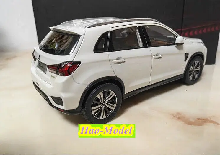 1:18 For GAC Mitsubishi ASX SUV 2020 Model Car Alloy Diecast Metal Boys Toys Kids Gifts Hobby Display Ornaments Collection White