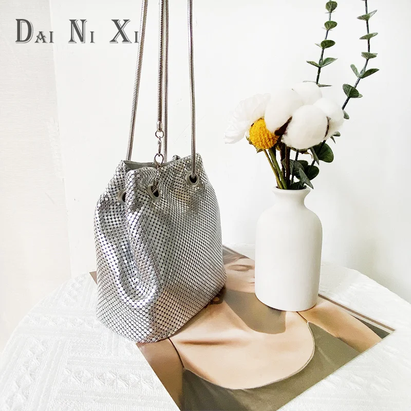 Top Quality Women Aluminum Mesh Bucket Shoulder Bag Clutch Handmade Metal Strap Handbags Bridal Purse