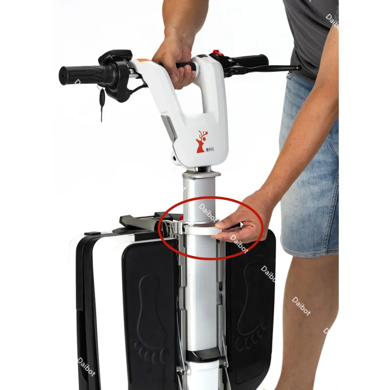 Leichter, zusammenklappbarer Reise-Mobilitäts-Elektroroller für ältere Menschen mit Behinderungen, 48 V, 350 W, 3-Rad-Elektro-Dreirad für Erwachsene, faltbar – Detail 12