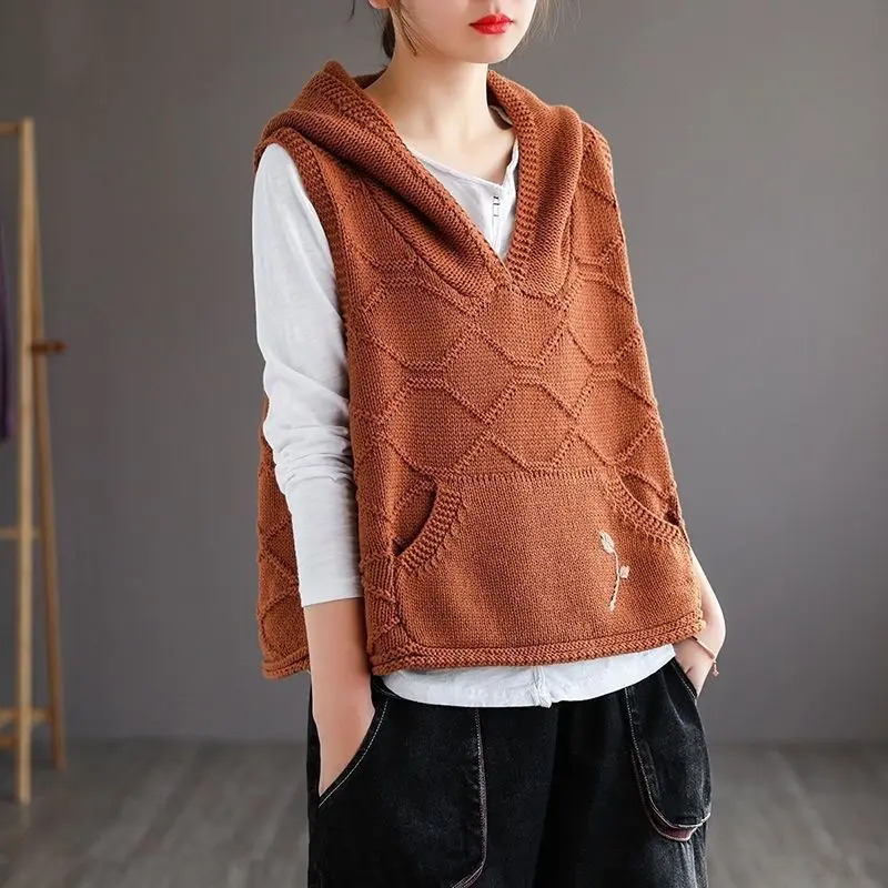 Casual Hooded Knitted Jumpers Women\'s Clothing Sleeveless Spring Summer New Vintage Solid Color Fashion Embroidery Sweater Vest