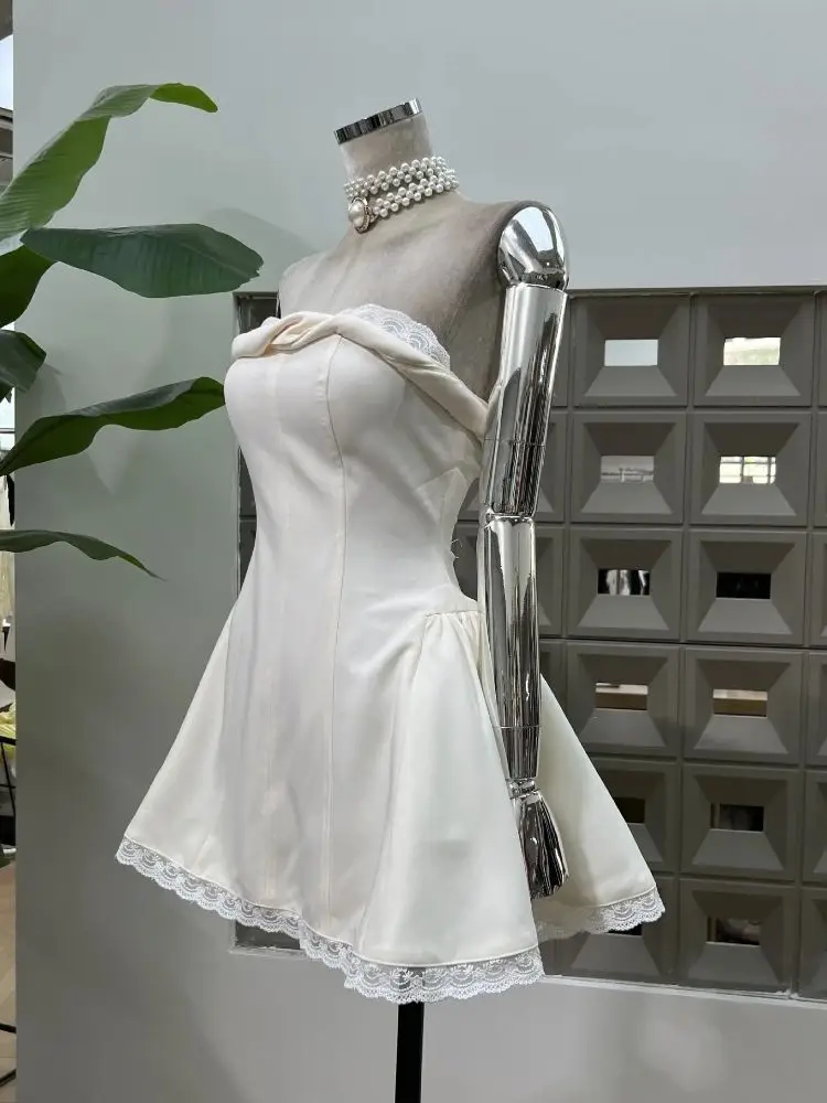 Letnia Sukienka Damska w Jednolitym Kolorze Bez Pleców Elegancka Trapezowa Bez Ramiączek Bez Rękawów Z Wysokim Stanem Szykowna Modna Nowa Gorąca Sukienka na Bal