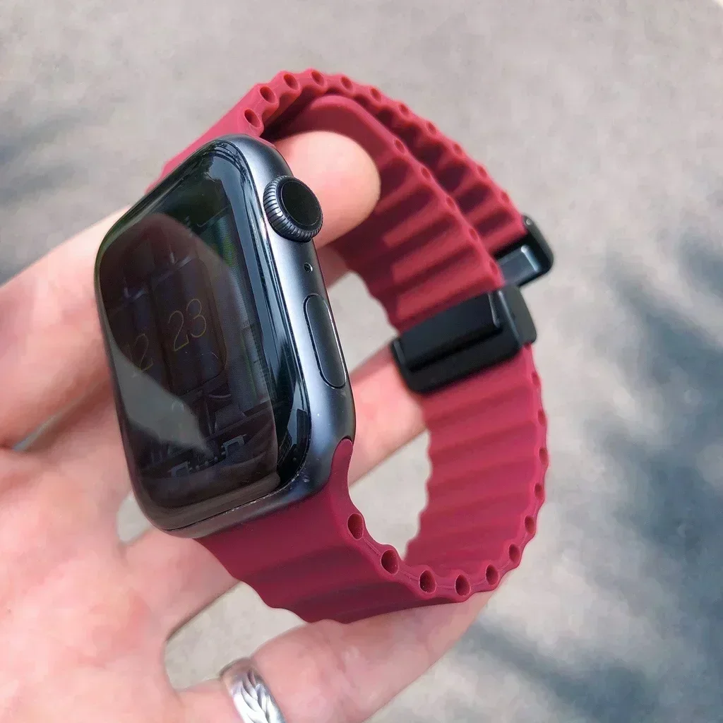 Magnetisches Armband mit Schnalle für Apple Watch Ultra 4/3/2 49mm 45 44 40 41 42mm 46mm Silikonarmband iWatch Series 12 11 10 7 8 9 – Detail 8