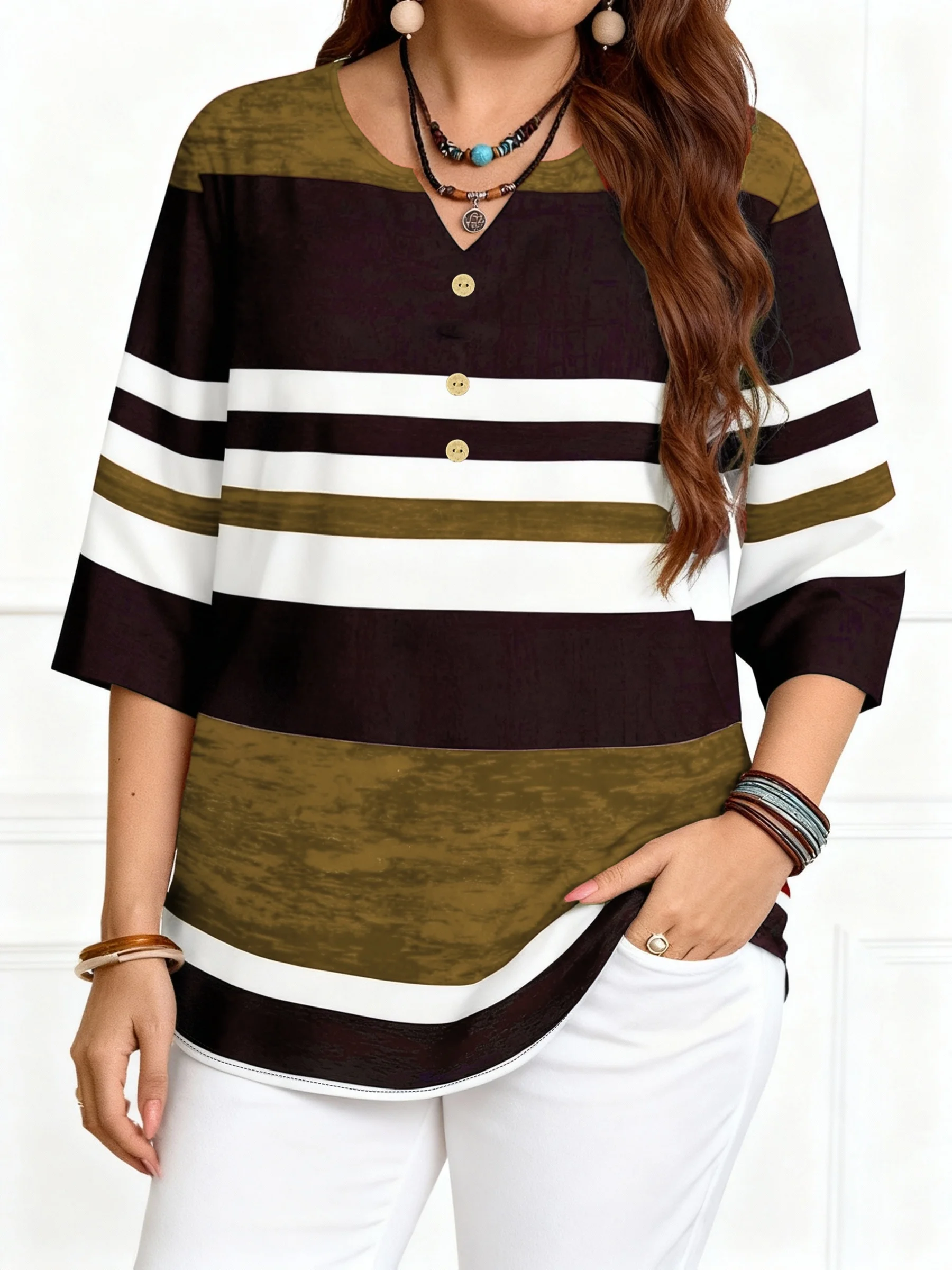 Gestreiftes Damen-Oberteil mit Knöpfen in Übergröße für einen trendigen Casual-Stil – Detail 7