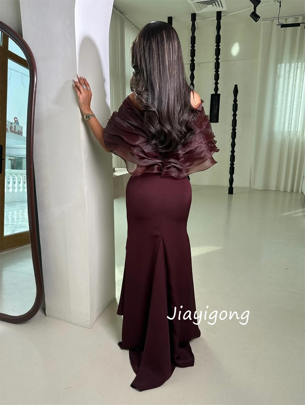 Sukienki midi na zamówienie, wysokiej jakości, z plisami, o kroju trąbki, z odkrytymi ramionami, na specjalne okazje, imprezy, modne, wykwintne.