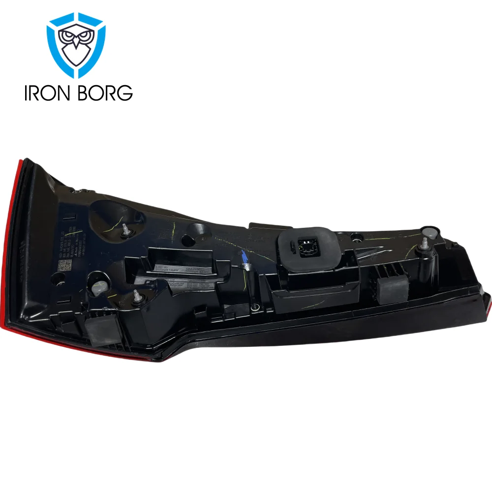 الجانب الأيمن الذيل ضوء الجمعية ل 2021-2024 أودي Q5 2022 2023