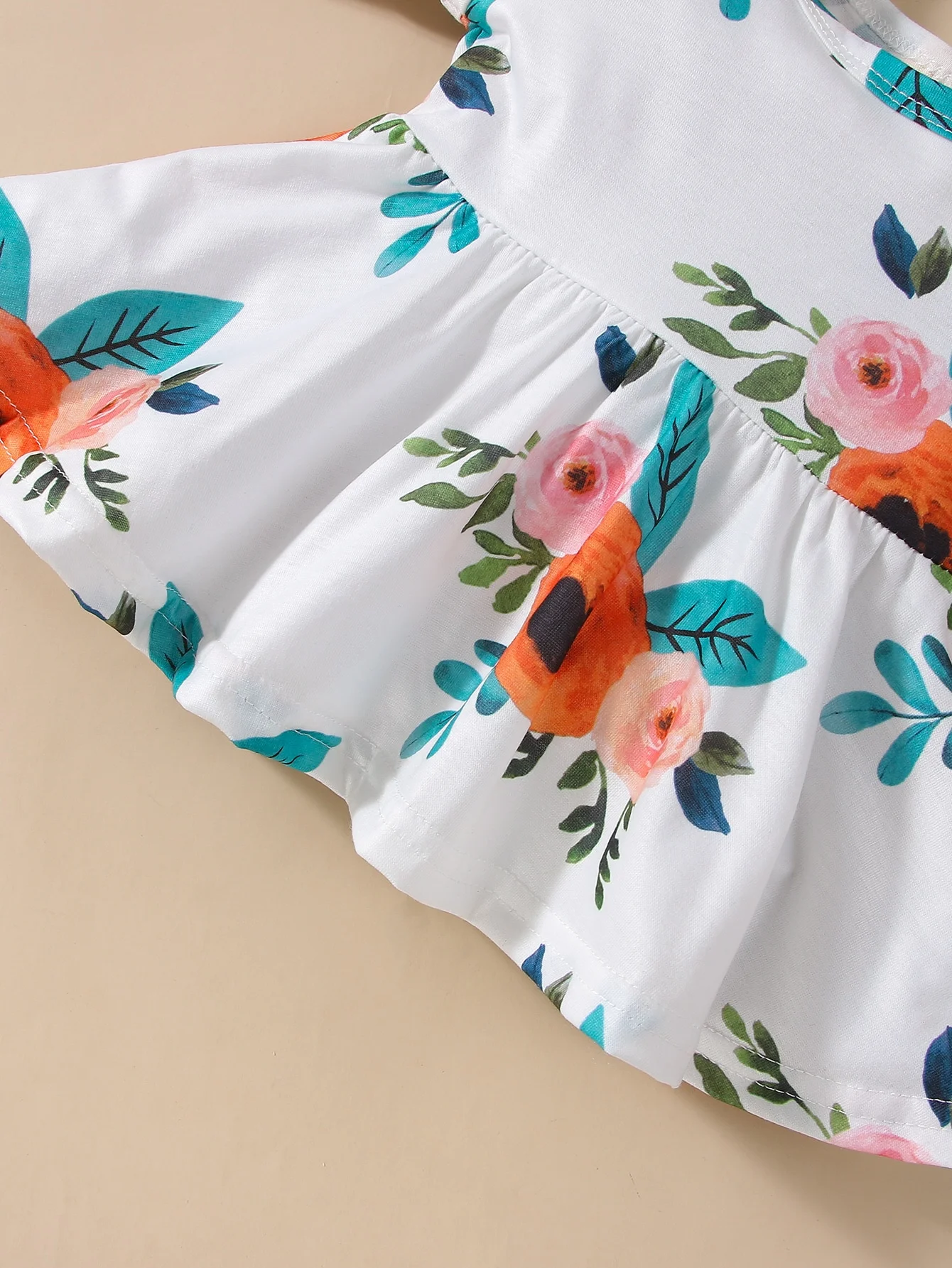 Spring And Autumn Girls Set Round Neck Long Sleeve Flower Pattern Fluffy Top Broken Hole Long Pants Infant Toddler