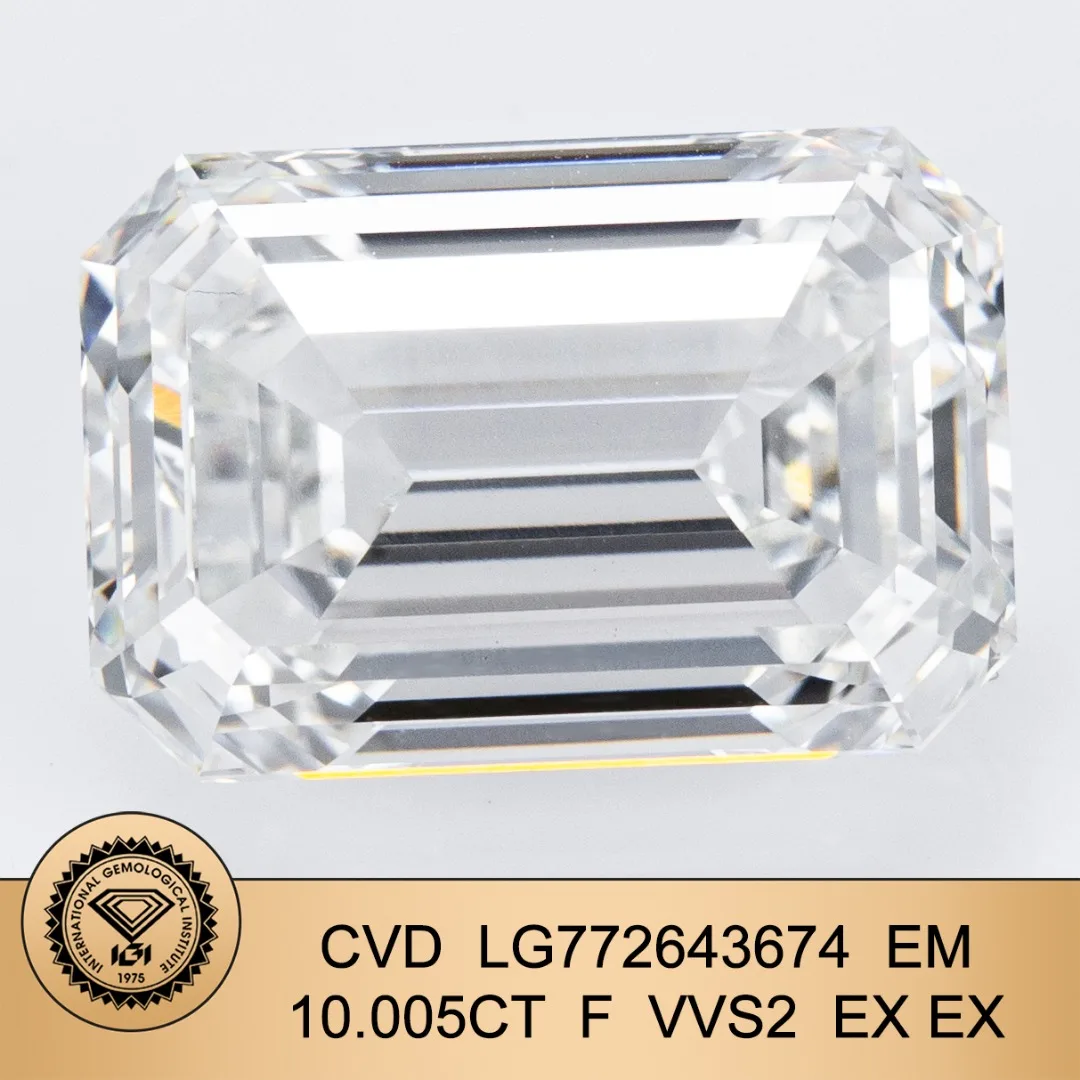 Variant: EM 10.05CT F VVS2