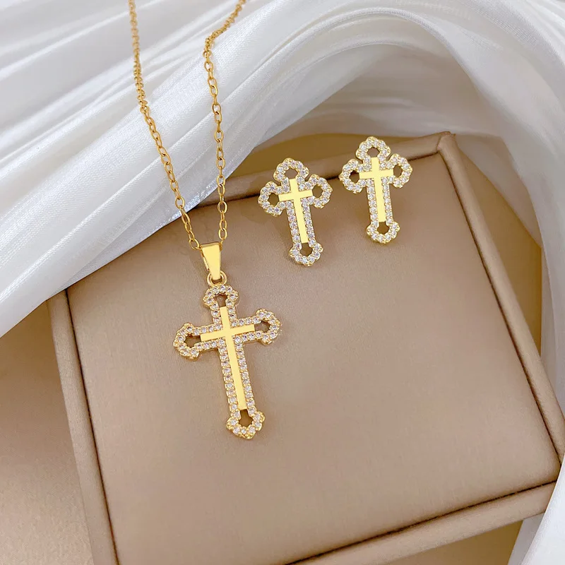 

【Set】Fashionable and Elegant Light Luxury Collection: Copper Micro-Pavé Earrings, Studs and Necklace Ensemble