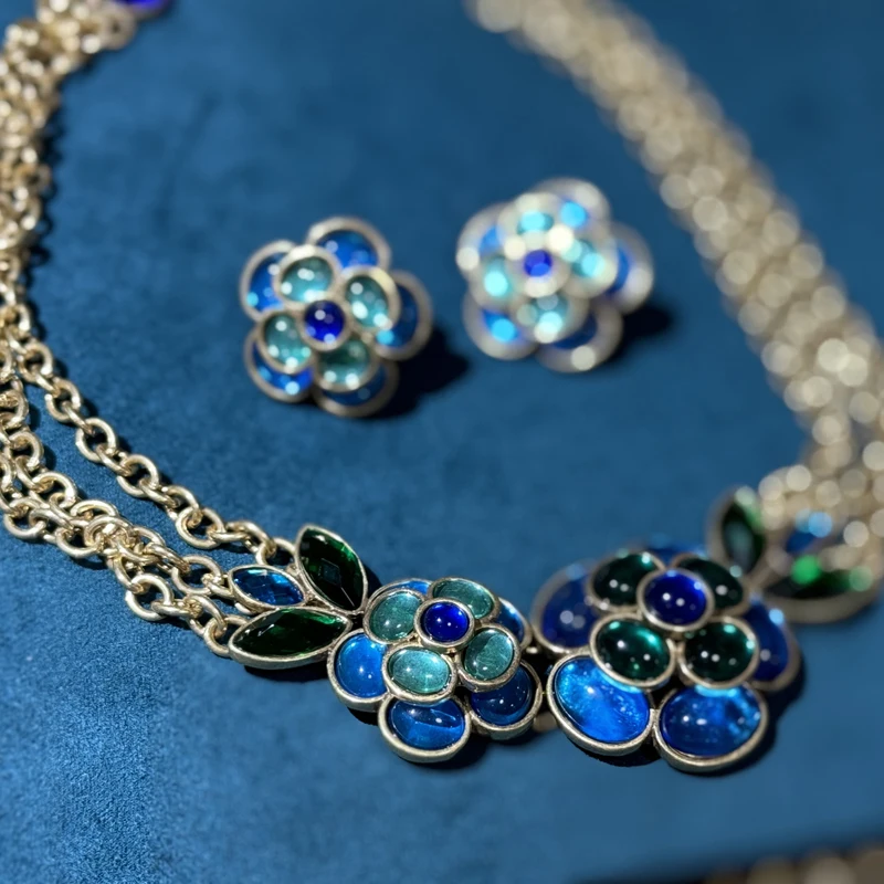 Vintage Blue Green Glaze Camellia Earrings Flower Oval Glass Natural Elegant Retro Luxury Quality Jewelry Designer New 2025