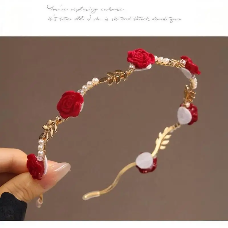 Elegante Rosenblüten-Stirnbänder mit künstlichen Perlen und goldenen Blattdetails für Hochzeiten, Brautpartys und den täglichen Gebrauch. – Detail 11