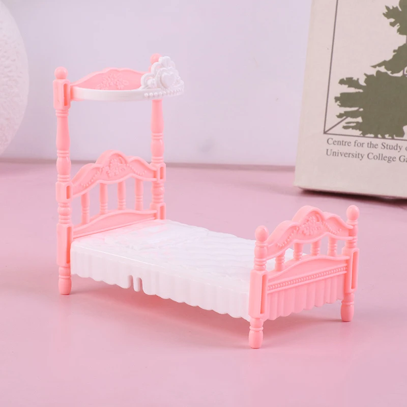 1/12 casa delle bambole Mini letto singolo casa camera da letto mobili giocattolo regalo soggiorno mobili modello bellissimo letto di plastica muslimc.