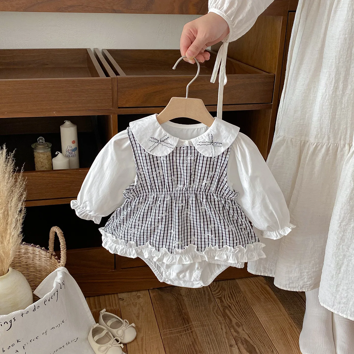 

Autumn infant baby girls 2piece set Peter Pan collar bow long-sleeve newborn girls top Black sleeveless lace toddler girls dress