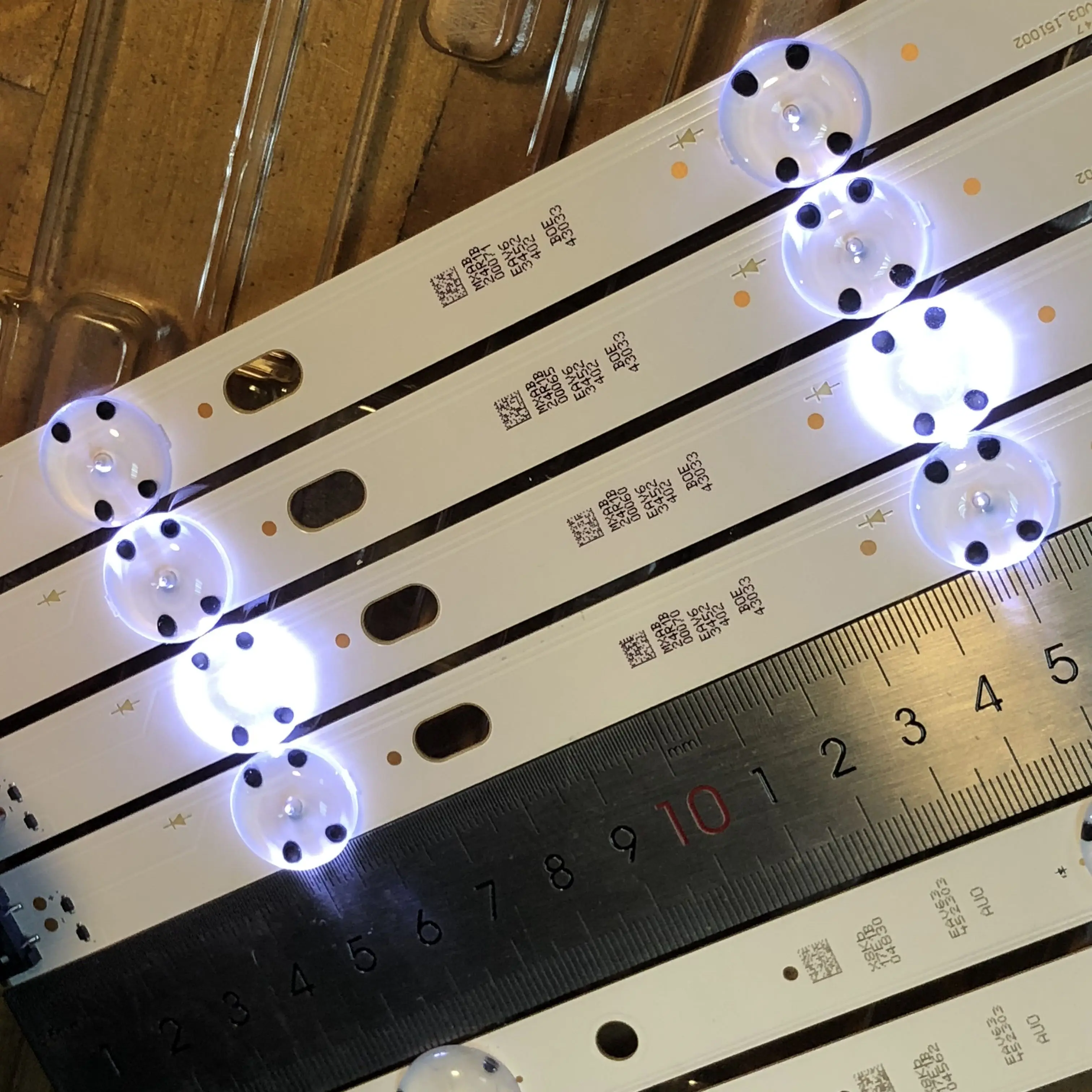 8LEDs 850mm LED backlight strip para LG 43LH604V 43LH60 _ FHD_A Tipo UF64 _ UHD _ A 43UH610V 43UF640 43UH610A 43LH5700 NOVO