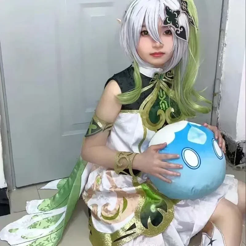 باروكة أزياء ناهيدا المطرزة ذات الجودة العالية ملابس ناهيدا لهاتف أنيمي كوميك كون