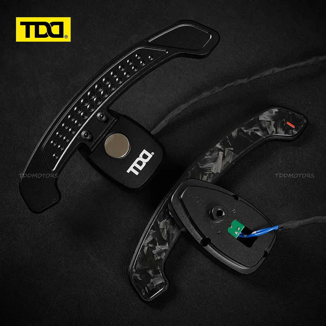 

TDD Glossy Carbon Fiber Magnetic Paddle Shifter for Mercedes-Benz A B C CLA CLS E GLA GLC GLE Red/Blue/Silver/Black Alloy Back
