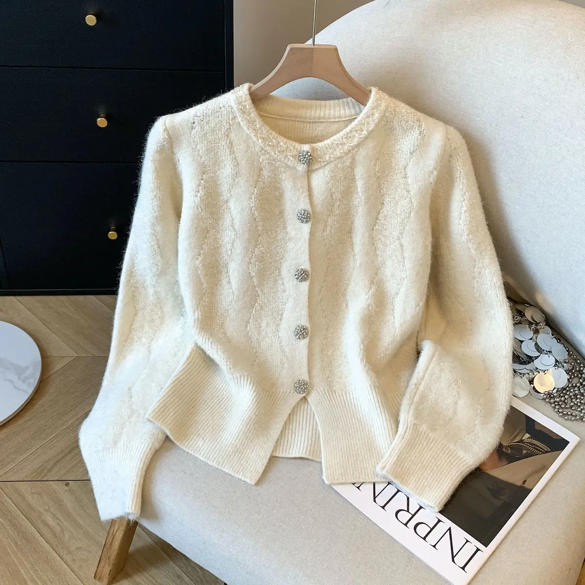 

Elegant Knitted Pearl Embellished Long Sleeve round Neck Open Cardigan Women's Autumn Winter Fashionable Top Self-kept Style