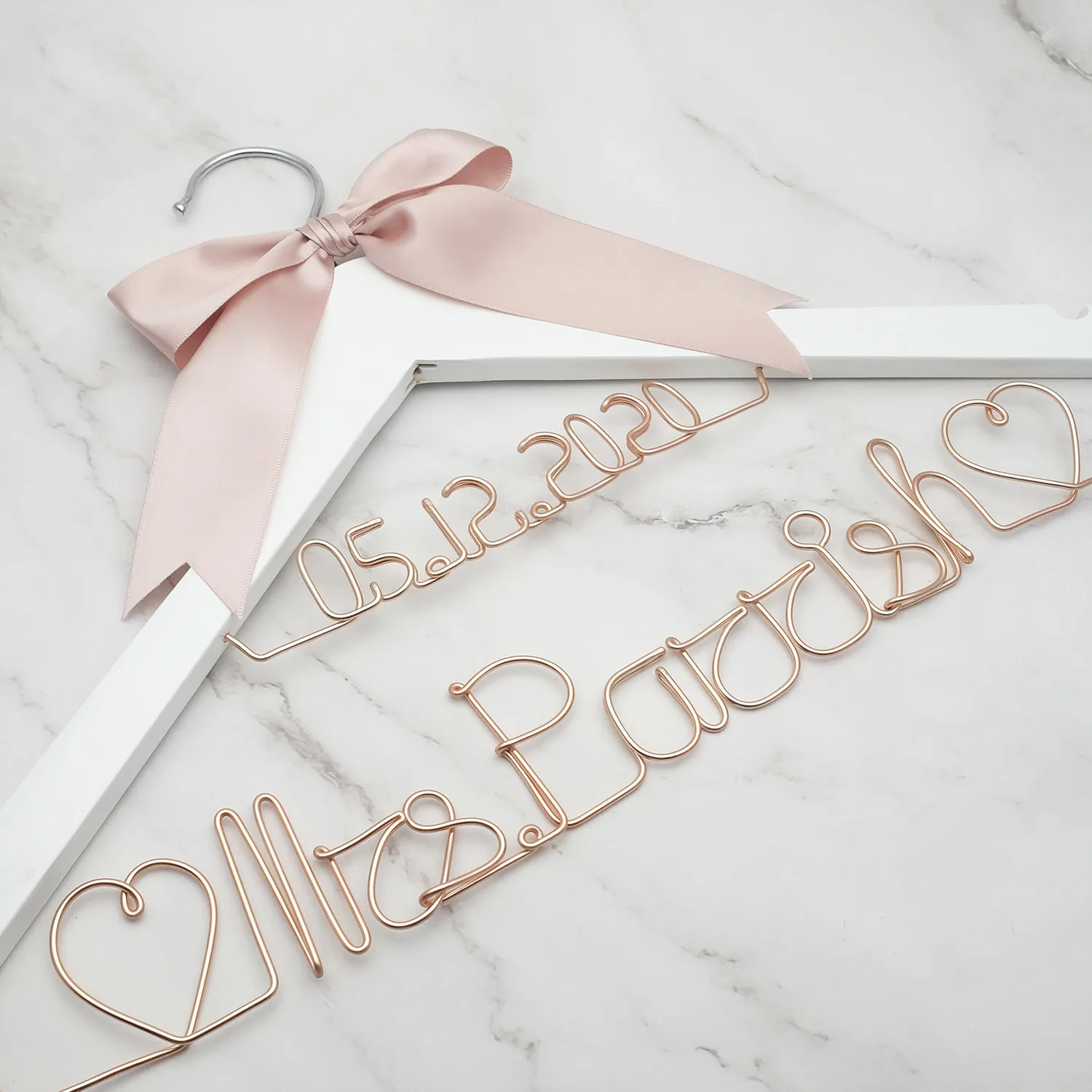 

Custom Wedding Hanger Personalized Bridal Dress Hanger With Bow Customized Bride Groom Name Hangers Bridesmaid Gift Keepsake