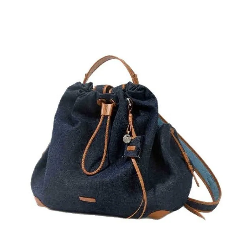 

Summer new backpack women's niche retro cowhide large-capacity commuter computer bag