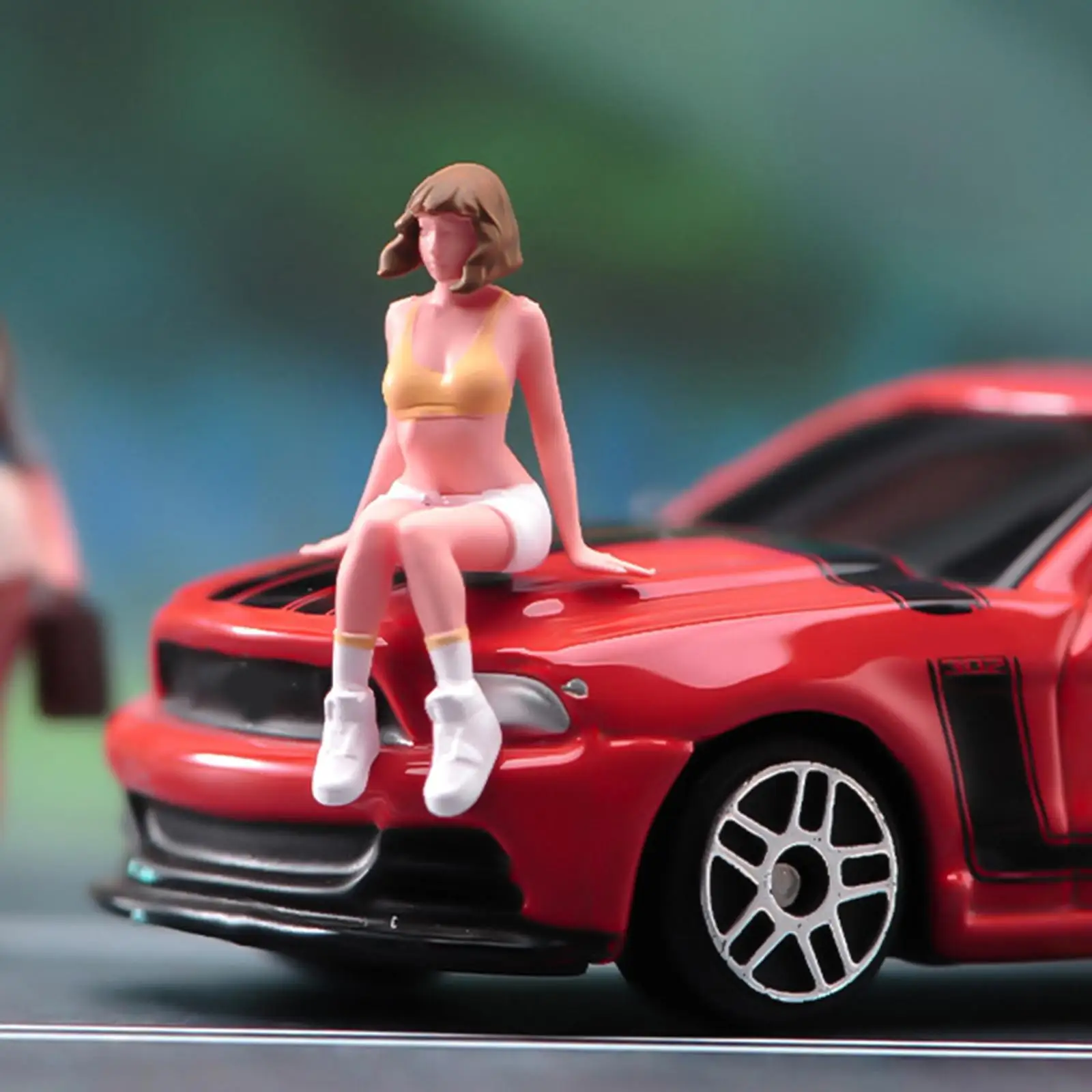 

1/64 Scale Sitting Girl Model Resin Car Show Girl Model Photo Prop for Fairy Garden