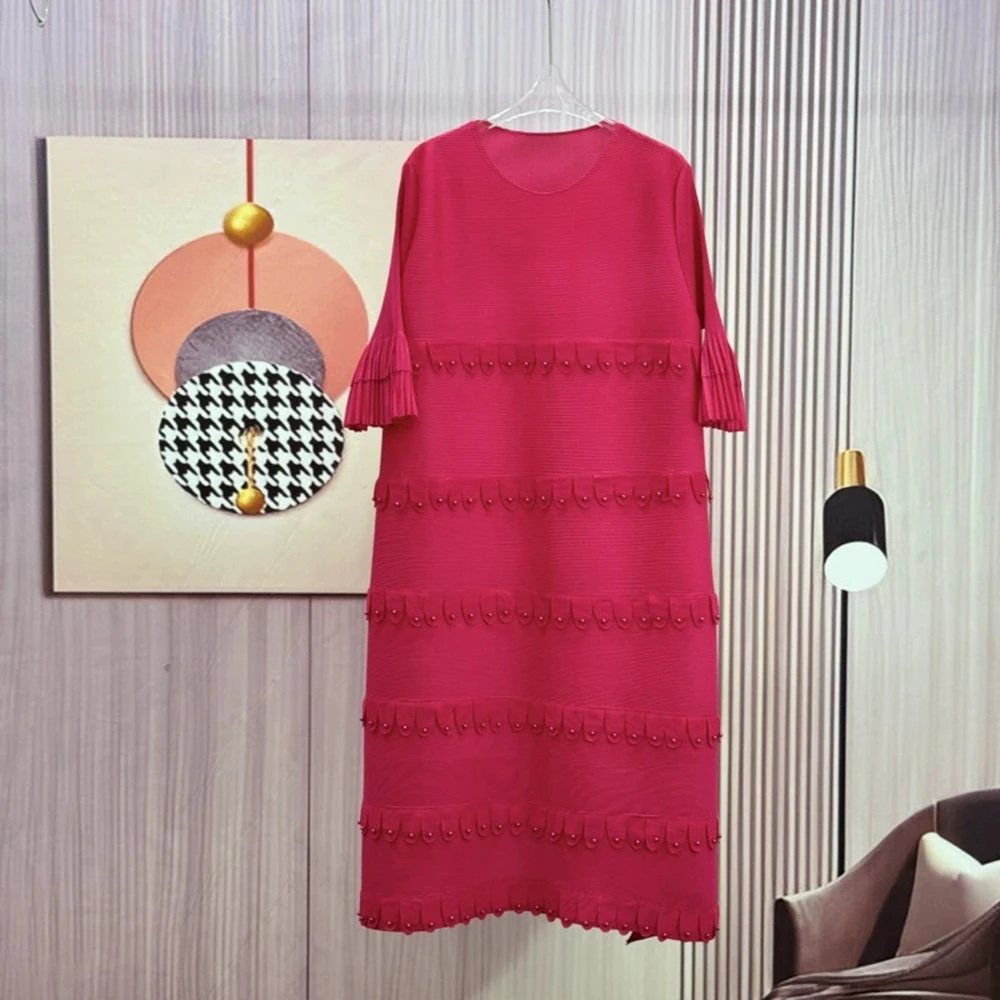 

Plus Size Dress Fashion Pleated Petal Beading Long Round Neck Elegant Temperament Women's Dress-GZXX1036