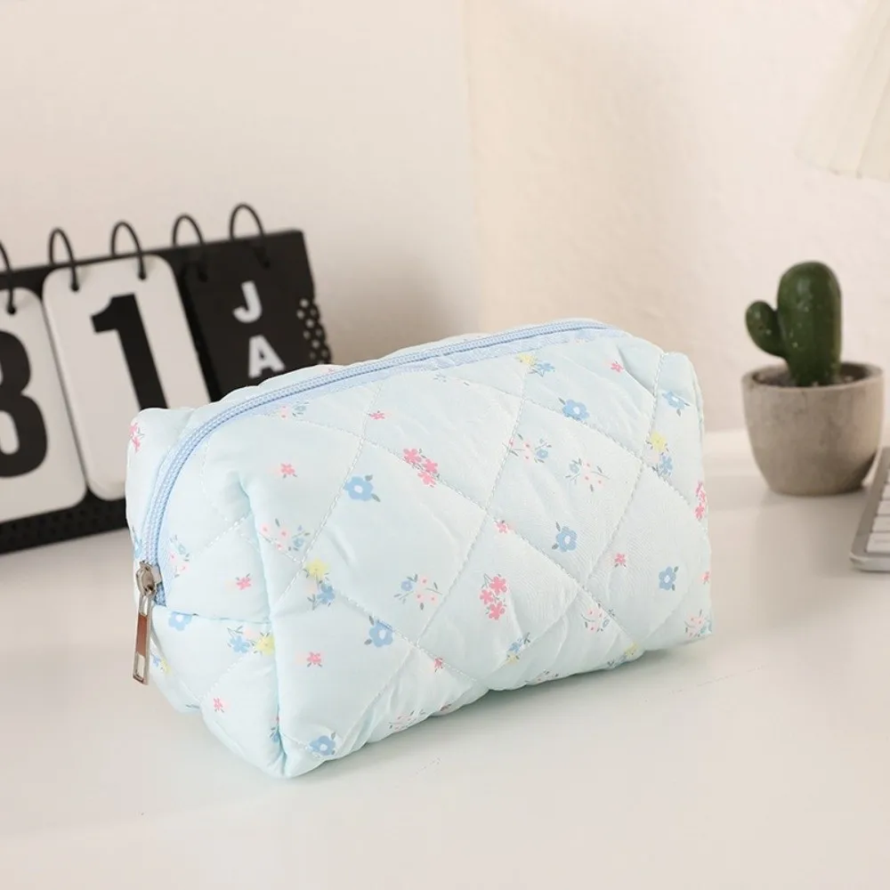 INS Soft Cotton Makeup Bag Quilted Floral Print Large Capacity Cosmetic Pouch Makeup Organizer Women Girls