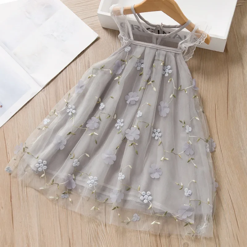 Summer 2023 new Korean version girl embroidered lace mesh dress girl baby super foreign gauze dress princess dress