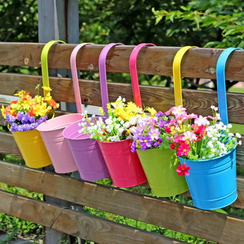 Hanging Flower Pot Sturdy Natural Style Iron Exquisite Metal Bucket Pastoral Balcony Pots Planters Wall Hanging For Balcony