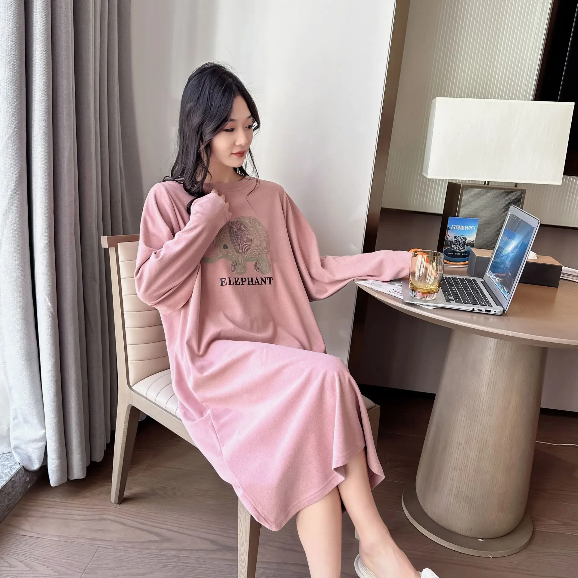 

Autumn And Winter New Double Sided Velvet Home Clothes Sleeping Skirt Women's Loose Size Sleepwear Can Be Worn Outside Female