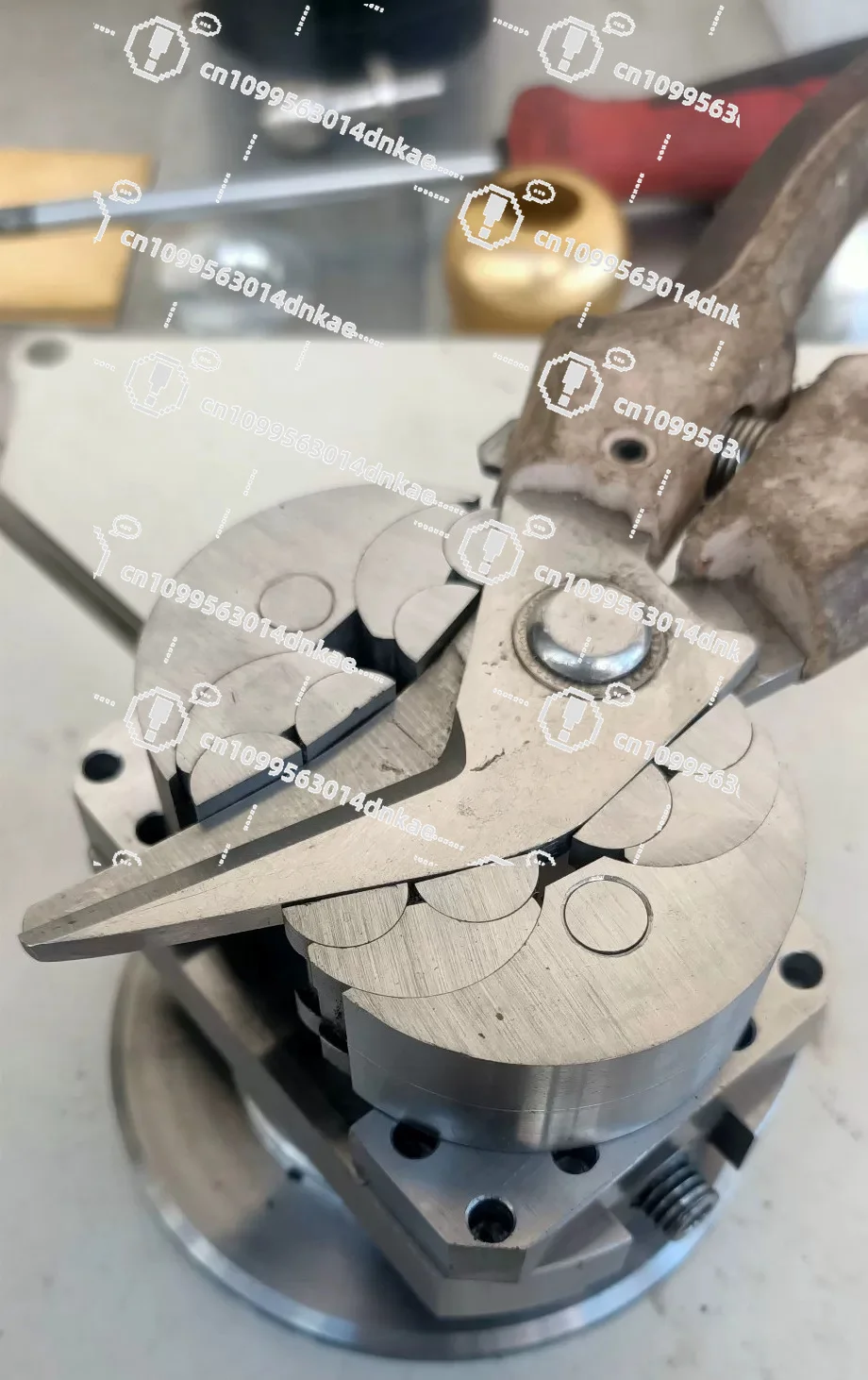 Parting Table Vice Special-shaped Pliers Mini Parting Table Vice Multifunctional Pliers