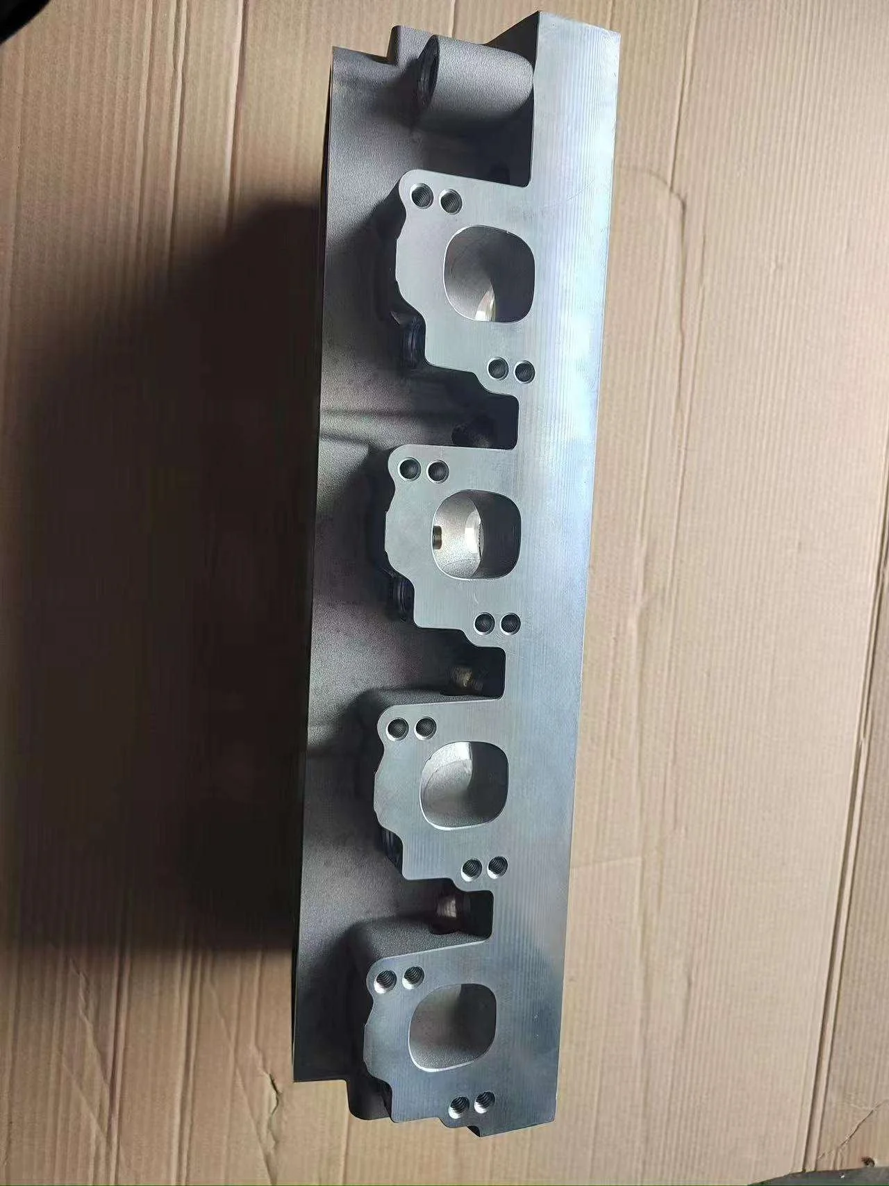 Bare Cylinder Head 351C for Ford 2V 3V MUSTANG MERCURY COUGAR for Cleveland 2V 68cc Chamber 205cc Intake Runner 4
