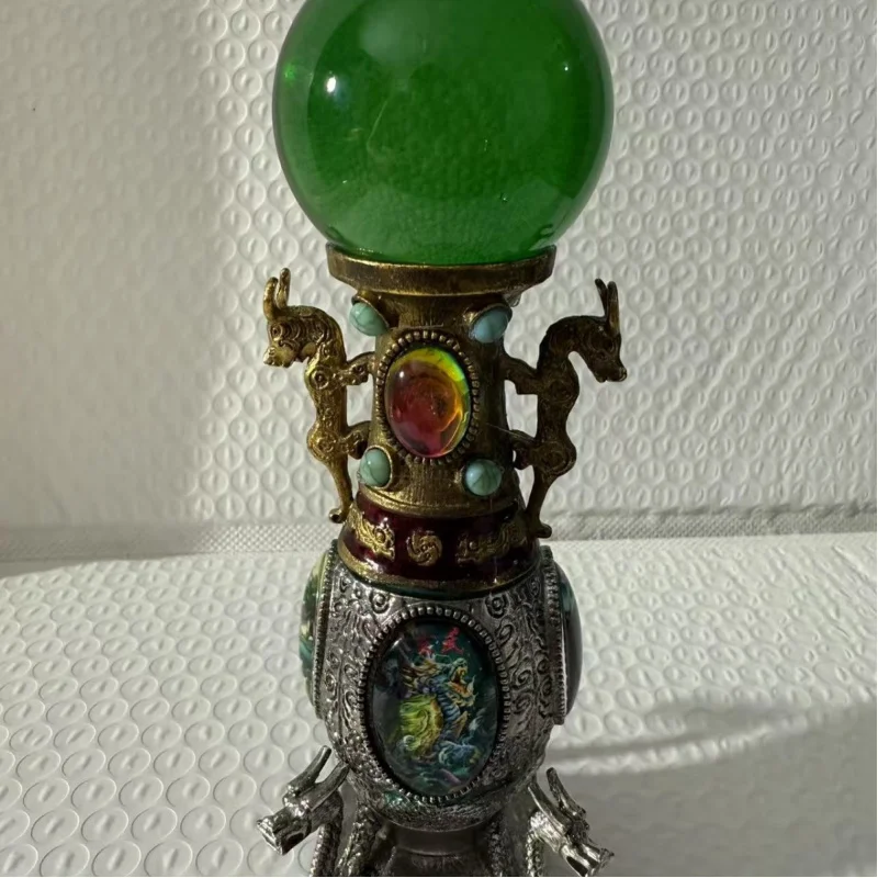 Chinese- vintage decorative items, snuff bottle ornaments, antique-style crafts, gifts, cloisonné painted with luminous sto