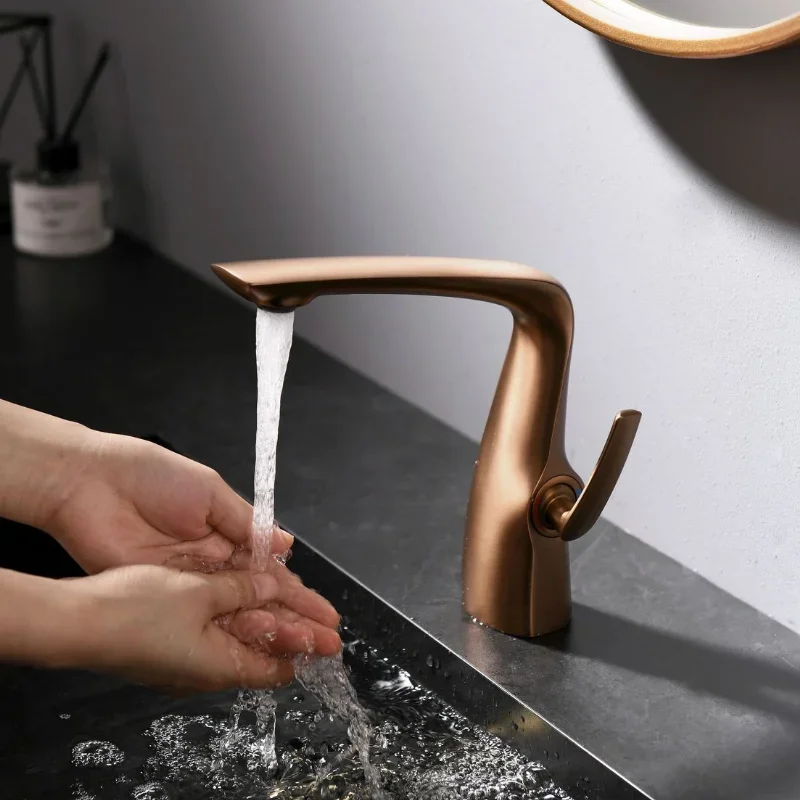 Rose Gold Solid Brass bathroom Sink Faucet Single Hole Single Handle Cold And Hot Sink Mixer Basin Tap