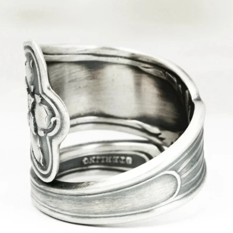 Flower Pattern Spoon Shaped Ring New Retro Carving Women Ring Metal Vintage Ring Accessories Anniversary Party Jewelry
