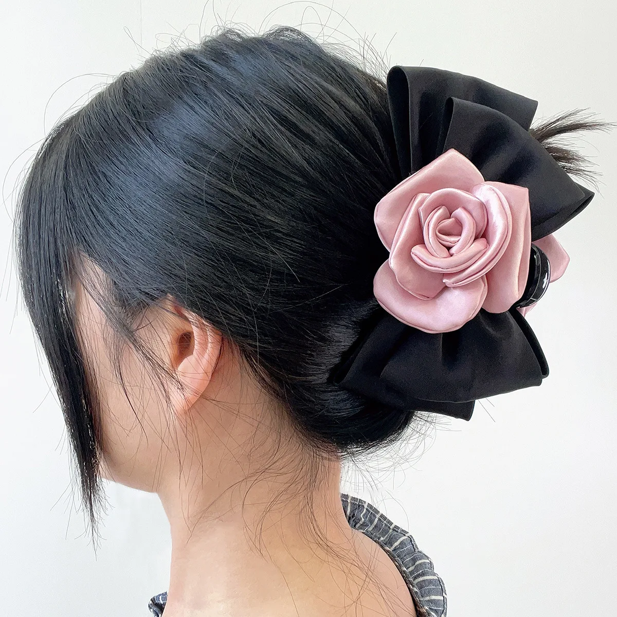 

Корейская элегантная атласная заколка с розовым когтем, большая заколка с бантом, женские роскошные аксессуары для волос для женщин