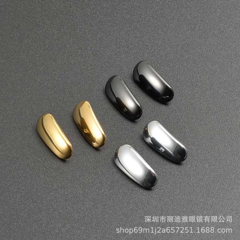 

Glasses Titanium Nose Plate Ceramics Are Not Allergic To High-grade Texture, Anti-slip Screws Do Not Fade and Do Not Corrode.