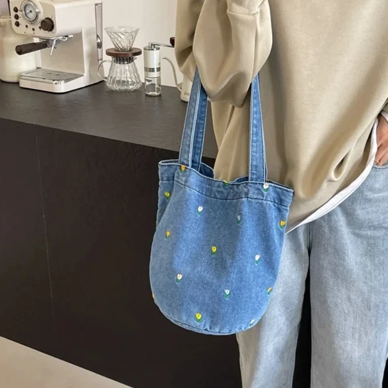 Bolsas jeans sólidas para costura feminina, bolsas de ombro versáteis, estilo básico, bordado, conciso, casual, elegante, 2024