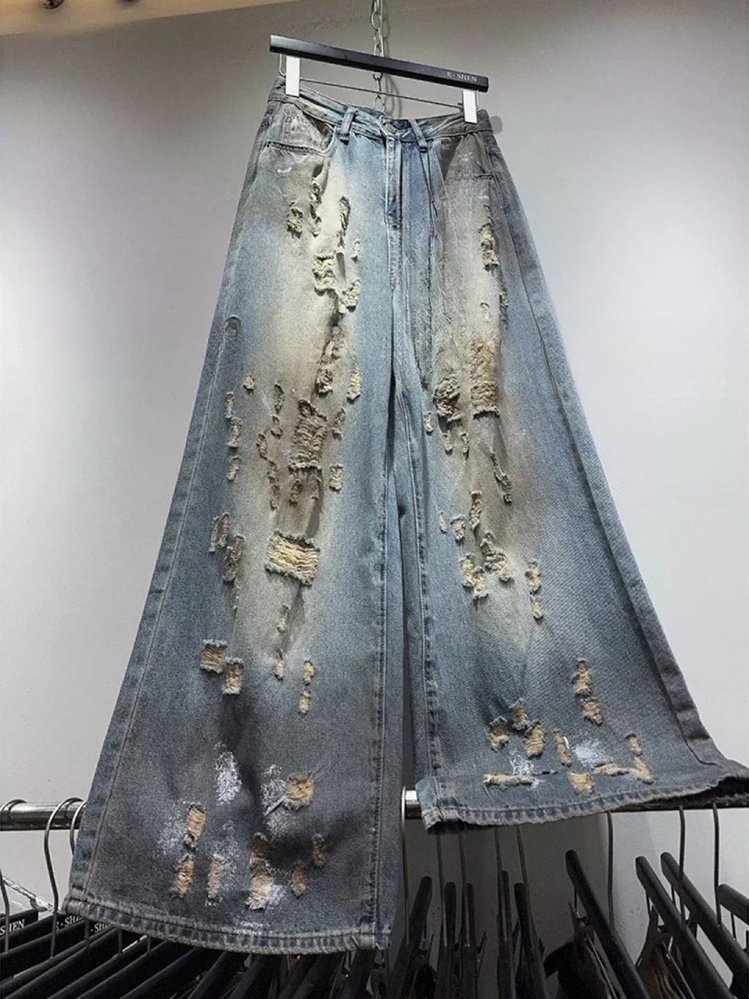 

Retro American Style Wide Leg Denim Jeans Hole Dyeing Faded Long Pants Spring 2026 Casual High Waist Pocket Multi Breaks