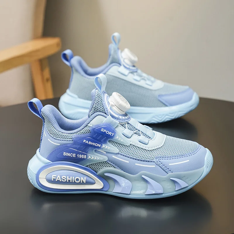 2025年ボーイズメッシュスポーツシューズ、ファッショナブルなキッズランニングシューズ、通気性のあるガールズスニーカー、軽量で滑り止め加工の子供用テニスシューズ
