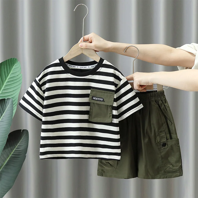 

3616 Boys' Short Sleeved 2025 New Fashionable Baby Summer Clothes Trendy Children's Street Explosion Two Piece Set