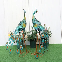 Outdoor Garden Decoration Iron Art Simulated Animal Peacock Exterior Gardening Statue Deco Country House Large Landing Statue