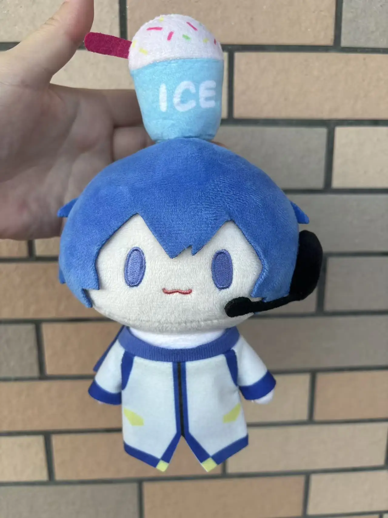 

New Hatsune Miku KAITO Kagamine Rin15cm Announcer Overhead Ice Cream Cute Plush Toy Pendant Girl's Birthday Christmas