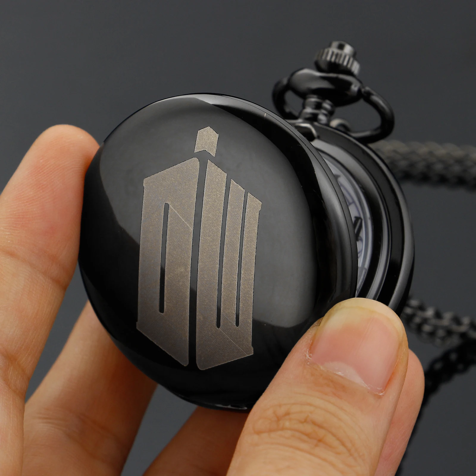 Black Mysterious Gemstone Doctor Strange Quartz Pocket Watch Fashionable Nostalgic Necklace Pendant Gift for Men and Women